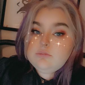 Meet your Posher, Kaleigh